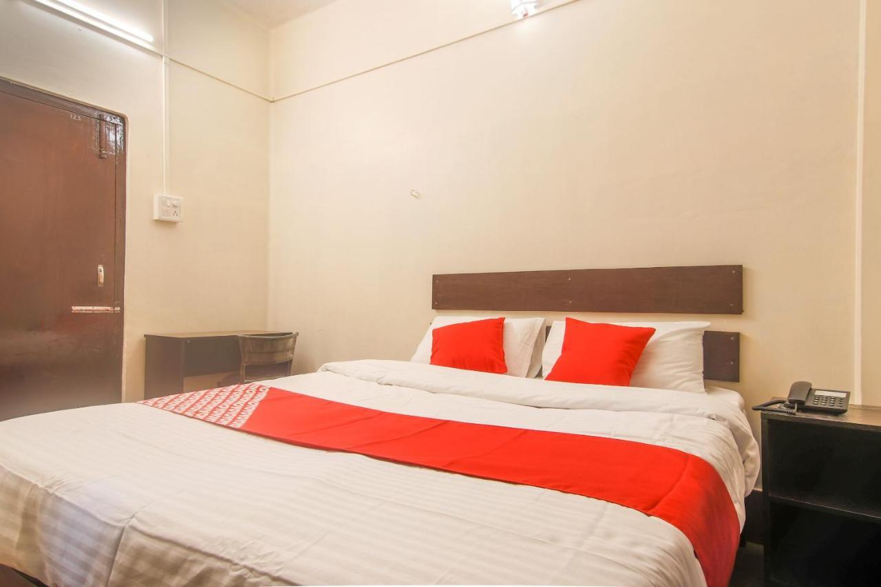 Oyo Indiraj Hotel Guwahati Buitenkant foto